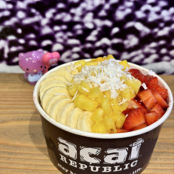 Acai Republic - Torrance - The Cali Bowl - Juice Bars & Smoothies Near Me - Torrance, California
