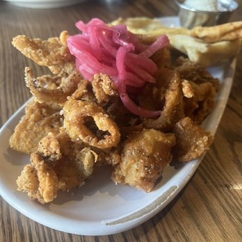 Jasper Pizza Place - Calamari - Pizza Near Me - Jasper, Alberta Jasper Pizza Place - Calamari - Pizza Near Me - Jasper, Alberta