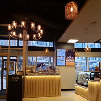 Ebreeq Coffee - Ebreeq: counter - Coffee & Tea Near Me - Cleveland, Ohio