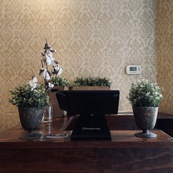 The Warren - Gastropubs Near Me - New York, New York The Warren - Gastropubs Near Me - New York, New York