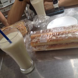 Horchateria Xixona - Horchata casera y fartons. De las mejores que he tomado!