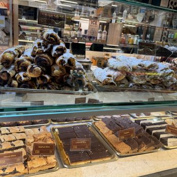 Bonne Bouche - Coffee & Tea Near Me - London, XGL Bonne Bouche - Coffee & Tea Near Me - London, XGL
