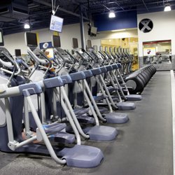 Genesis Health Clubs - Olathe - Equipment at Olathe Genesis
