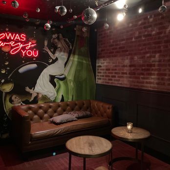 Ace Gillett's - Lounges Near Me - Fort Collins, Colorado