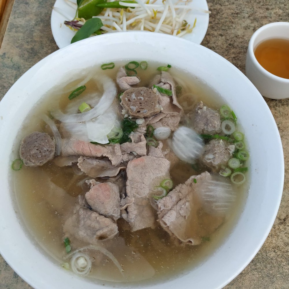 Rare beef & beef balls noodle soup Rare beef & beef balls noodle soup