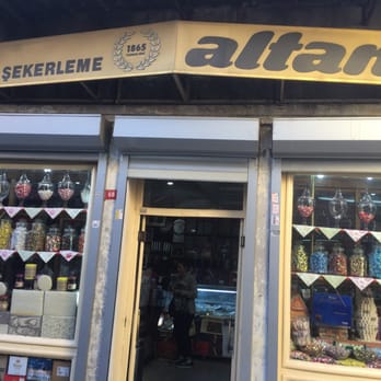 Altan Şekerleme - The store front, the correct address is Kantarcilar, Kibleçesme,CAD, no, 68 Eminönü-Istanbul - Candy Stores Near Me - Istanbul, 34