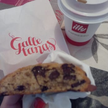 Galletanas - Galletana clásica recién hecha, aún tiene el chocolate fundido :D - Desserts Near Me - Seville, SE