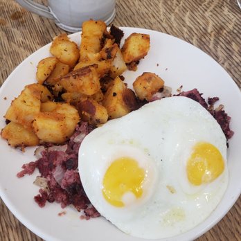 Original Pancake House - Corned beef hash and eggs - Breakfast & Brunch Near Me - Edgewater, New Jersey Original Pancake House - Corned beef hash and eggs - Breakfast & Brunch Near Me - Edgewater, New Jersey