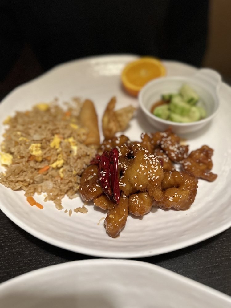 CHIN’S SZECHWAN VISTA Updated October 2024 386 Photos & 340