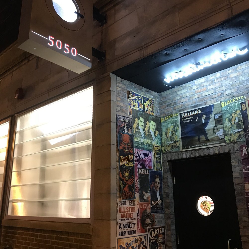 Chicago Magic Lounge - Exterior - Magicians Near Me - Chicago, Illinois