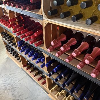 Ditmars Orchard & Vineyard - Wine - Farms Near Me - Council Bluffs, Iowa