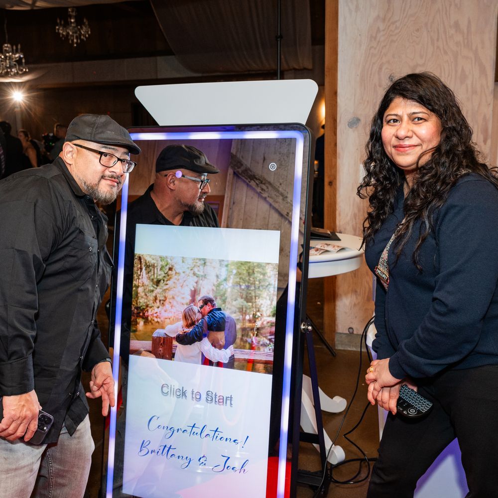 Kiani Moments - Photo Booth Rentals Near Me Kiani Moments - Photo Booth Rentals Near Me