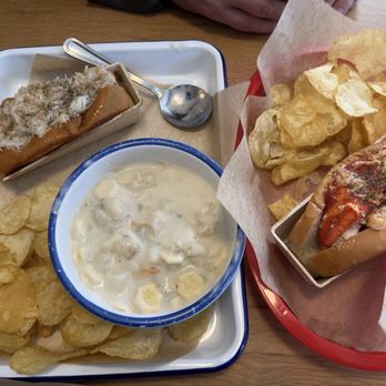 Luke's Lobster  - Crab roll with clam chowder and the lobster roll with chips - Seafood Near Me - Seattle, Washington