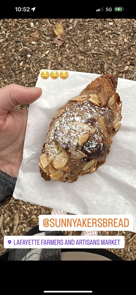 Lafayette Farmers and Artisan Market At the Horse Farm Logo