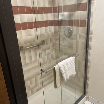 Best Western Plus Monterey Inn - Walk in shower - Hotels Near Me - Monterey, California