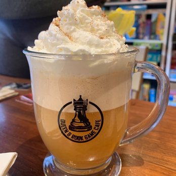 Queen & Rook Game Cafe - Butter beer - Vegetarian Near Me - Philadelphia, Pennsylvania