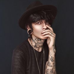 Venetian Piercing Studio