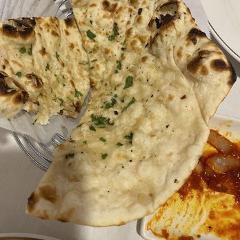 Paradise Biryani Pointe - Garlic Naan - Indian Near Me - Draper, Utah