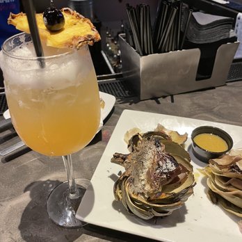 Colton's Social House - New American Near Me - Clovis, California