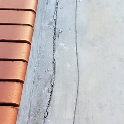 L&M Concrete - Crooked lines and crude fill-in job