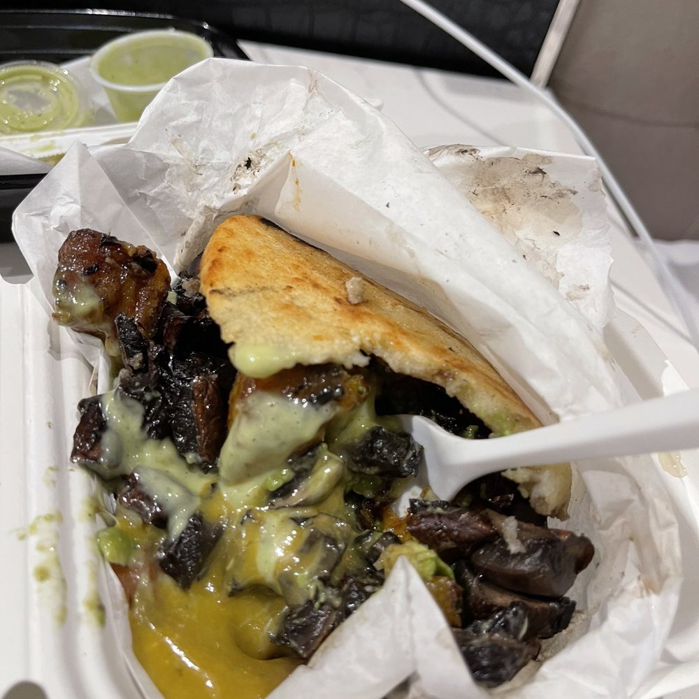 White Maize - Arepa - Venezuelan Near Me - Brooklyn, New York White Maize - Arepa - Venezuelan Near Me - Brooklyn, New York