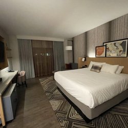 Grand View Lodge - Hotel room was nice but could hear folks in the hallway through the night