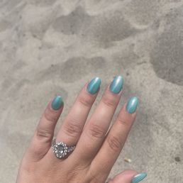 Chrome "lucky Jade" nails