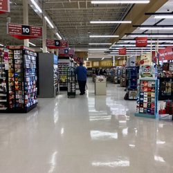 Hannaford - Hannaford Amsterdam NY. Clean, well kept, and remodeled.