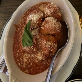 Zarella Pizzeria & Taverna - Meatballs - Italian Near Me - Chicago, Illinois Zarella Pizzeria & Taverna - Meatballs - Italian Near Me - Chicago, Illinois