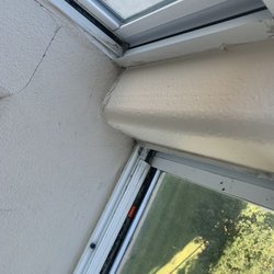 Holiday Inn Temple-Belton - Dirty window