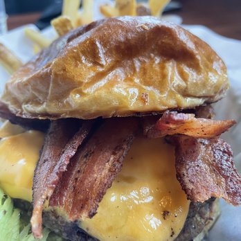 Brown Bag Burger  - Classic Cheeseburger - Burgers Near Me - Flagstaff, Arizona