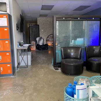 OC Salt Therapy - View when you walk in. Lobby area. - Medical Spas Near Me - Irvine, California