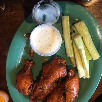 Bleacher Bar - Chicken wings (missing a few pieces) - Sports Bars Near Me - Boston, Massachusetts
