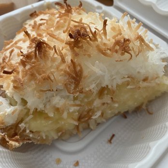 Pie 'n Burger - Coconut merengue - Burgers Near Me - Pasadena, California Pie 'n Burger - Coconut merengue - Burgers Near Me - Pasadena, California
