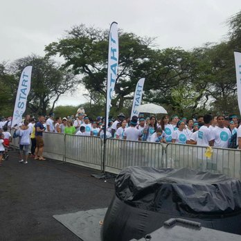 Bubble Run Hawaii - Look at the amount people in attendance - Races & Competitions Near Me