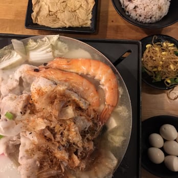 Boiling Point - Pomelo pot; quail eggs and fried tofu skin on the side - Taiwanese Near Me - Pasadena, California Boiling Point - Pomelo pot; quail eggs and fried tofu skin on the side - Taiwanese Near Me - Pasadena, California