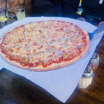 Crazy Pour - Pizza - Sports Bars Near Me - Villa Park, Illinois