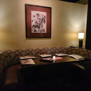 Melt - Example of a booth - Italian Near Me - Center Valley, Pennsylvania Melt - Example of a booth - Italian Near Me - Center Valley, Pennsylvania