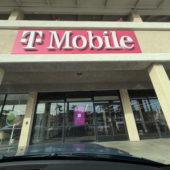 T-Mobile Experience Store - Front of the store. - Mobile Phones Near Me - Encino, California T-Mobile Experience Store - Front of the store. - Mobile Phones Near Me - Encino, California