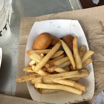 Gotts Roadside - Mini corn dogs - Burgers Near Me - Napa, California Gotts Roadside - Mini corn dogs - Burgers Near Me - Napa, California