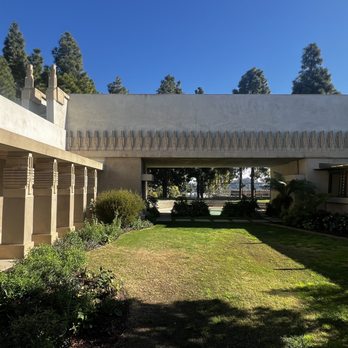 Hollyhock House - Outside the house - Museums Near Me - Los Angeles, California Hollyhock House - Outside the house - Museums Near Me - Los Angeles, California