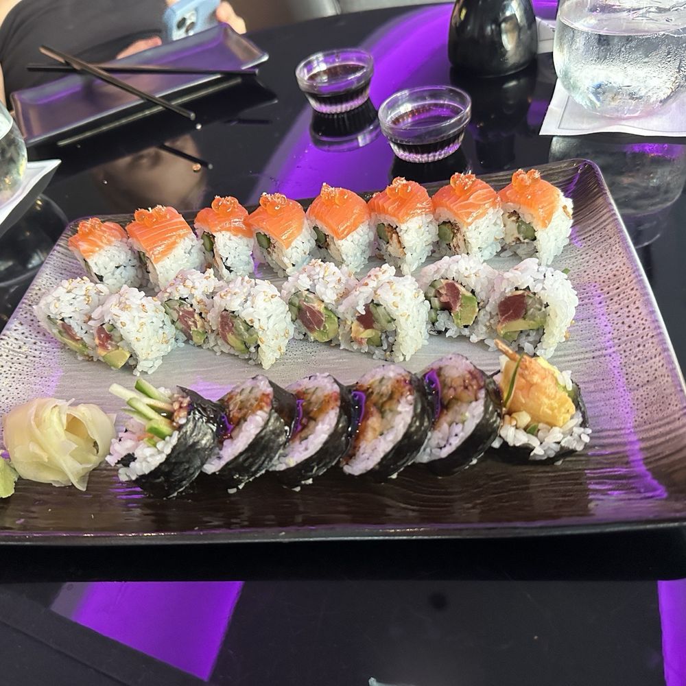 Shrimp Tempura Deluxe Sunset Spicy Tuna Deluxe Shrimp Tempura Deluxe Sunset Spicy Tuna Deluxe