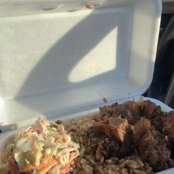 Rose's Halal Kitchen - Small oxtail - Halal Near Me - Toronto, Ontario Rose's Halal Kitchen - Small oxtail - Halal Near Me - Toronto, Ontario