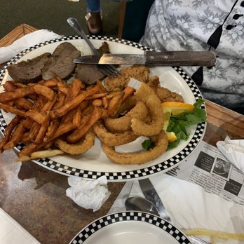 Black Bear Diner Humble - Tri Tri-Tip & Chicken Strips (710-900 cals.) - Diners Near Me - Humble, Texas