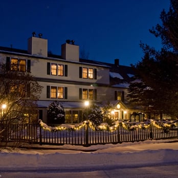Inn at Ellis River - Inn at Ellis River on a winter's night - Hotels Near Me - Jackson, New Hampshire