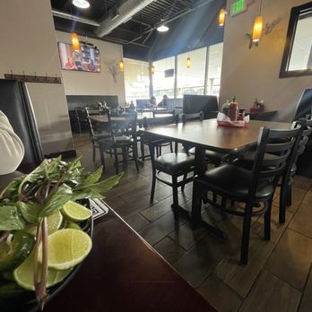 ViVi Pho - Inside - Vietnamese Near Me - Glendale, Colorado ViVi Pho - Inside - Vietnamese Near Me - Glendale, Colorado