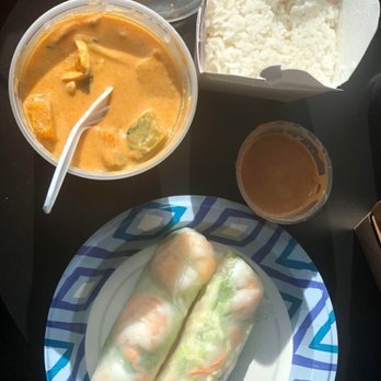 Delish Thai - Fresh rolls & Pumpkin curry - Thai Near Me - Vancouver, Washington