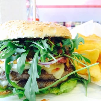Daily Burger - Extra beef! Hammer! - Burgers Near Me - Stuttgart, BW Daily Burger - Extra beef! Hammer! - Burgers Near Me - Stuttgart, BW