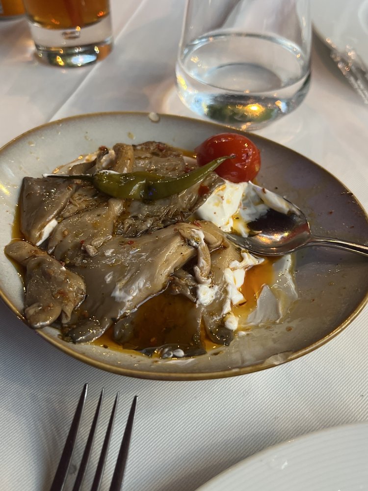 Parlak Restaurant