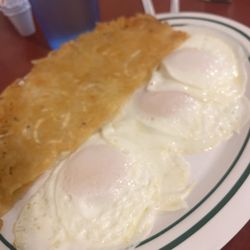 Queen City Diner - Over easy eggs with hash browns cooked to perfection xoxo